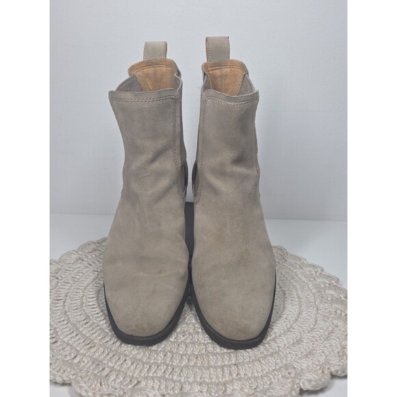 UGG Wmn Hillhurst II Chelsea Desert Boot Shoes Suede Ribbed Trim Waterproof Y2K* - Picture 2 of 16